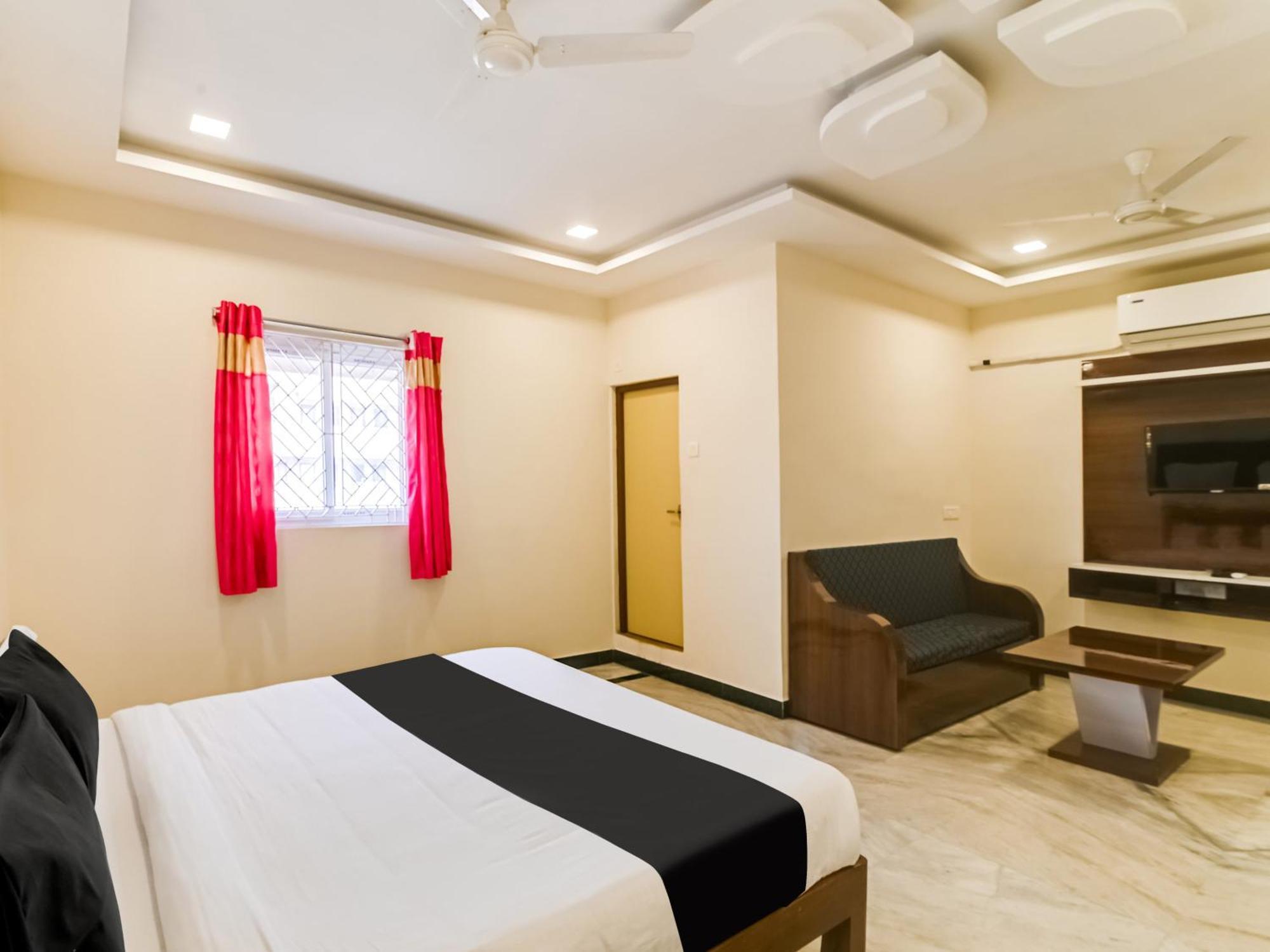 Hotel O Rj Royal Inn Vellore Bagian luar foto